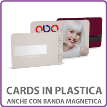 cards in plastica bianche